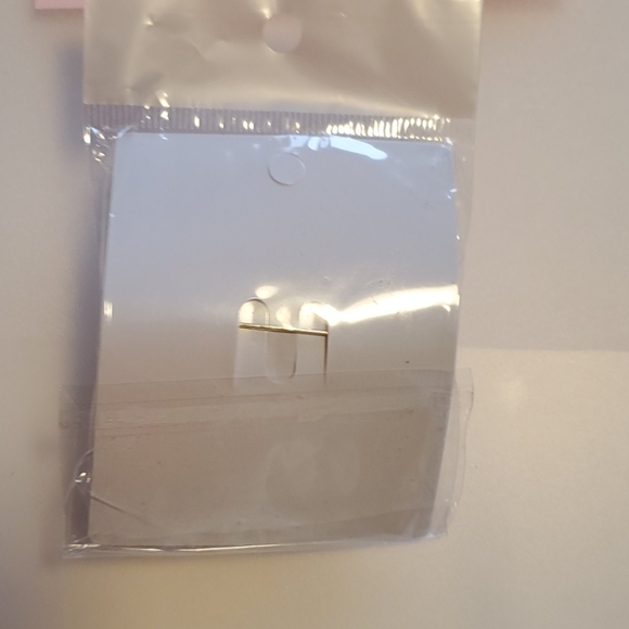 @new@ brooch - Picture 3 of 3